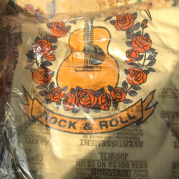 Boyfriend tee - Wrangler Crop tops!!🔝 🍋 size 2x - Picture 2 of 6